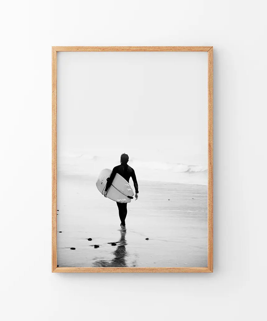 Schwarz Weiß Modernes Surfer-Foto. Druck im Küstenstil