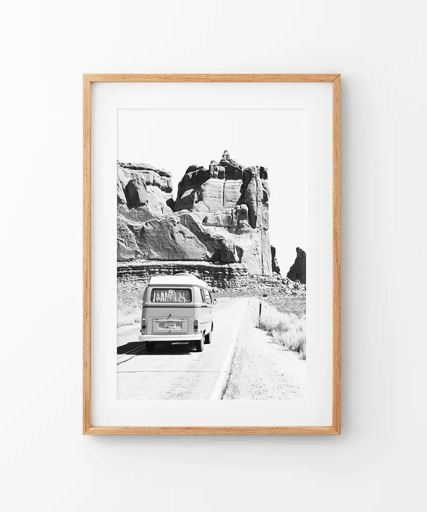 Schwarz Weiß Van Camper Poster. Utah Nationalpark Wandkunst
