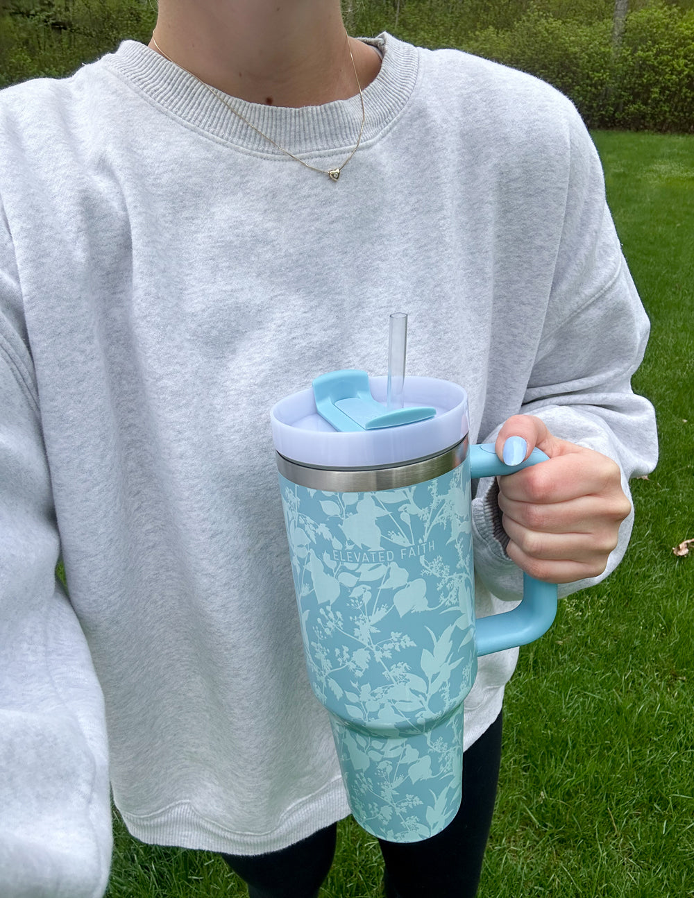 Blue Botanic 40 oz Becher