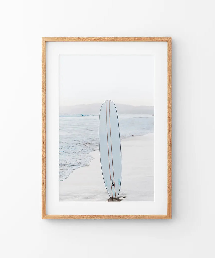Blaues Surfbrett-Poster. Wandbild Ozeanstrand
