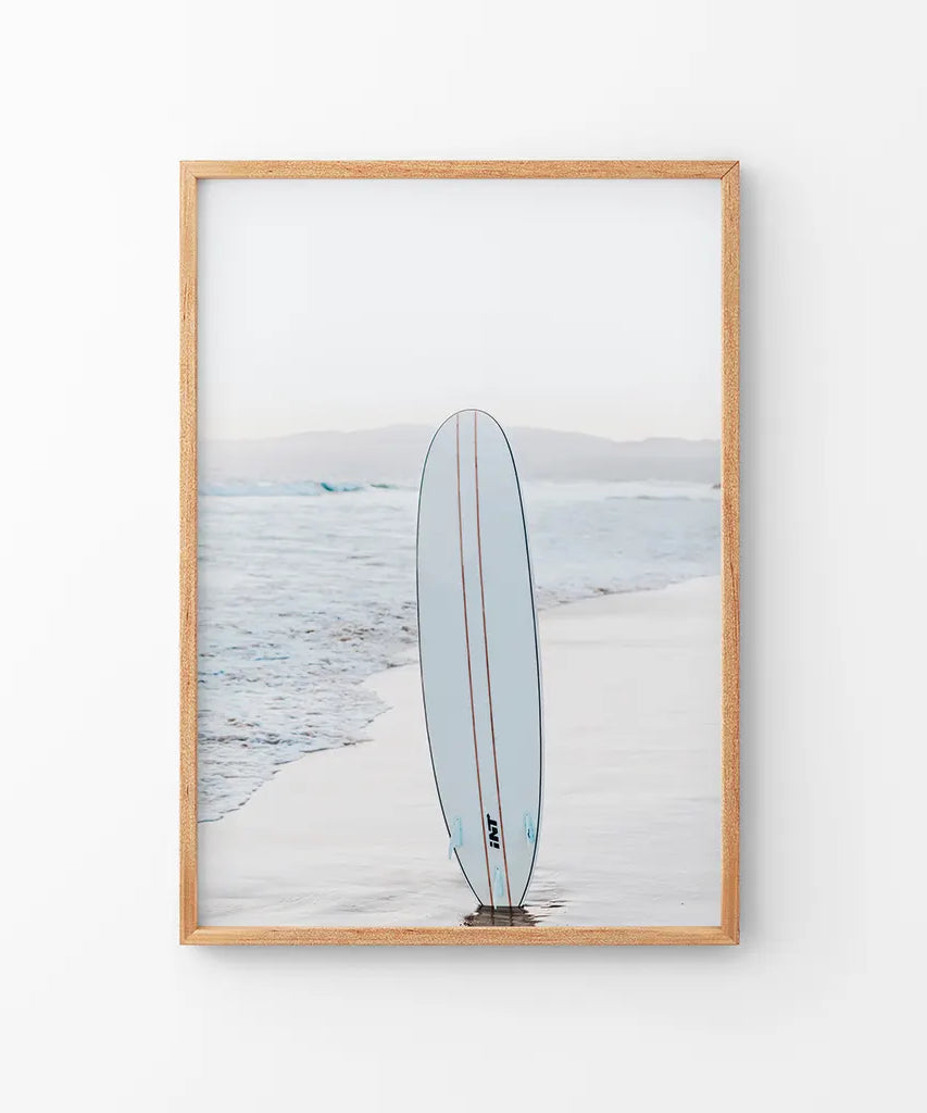 Blaues Surfbrett-Poster. Wandbild Ozeanstrand