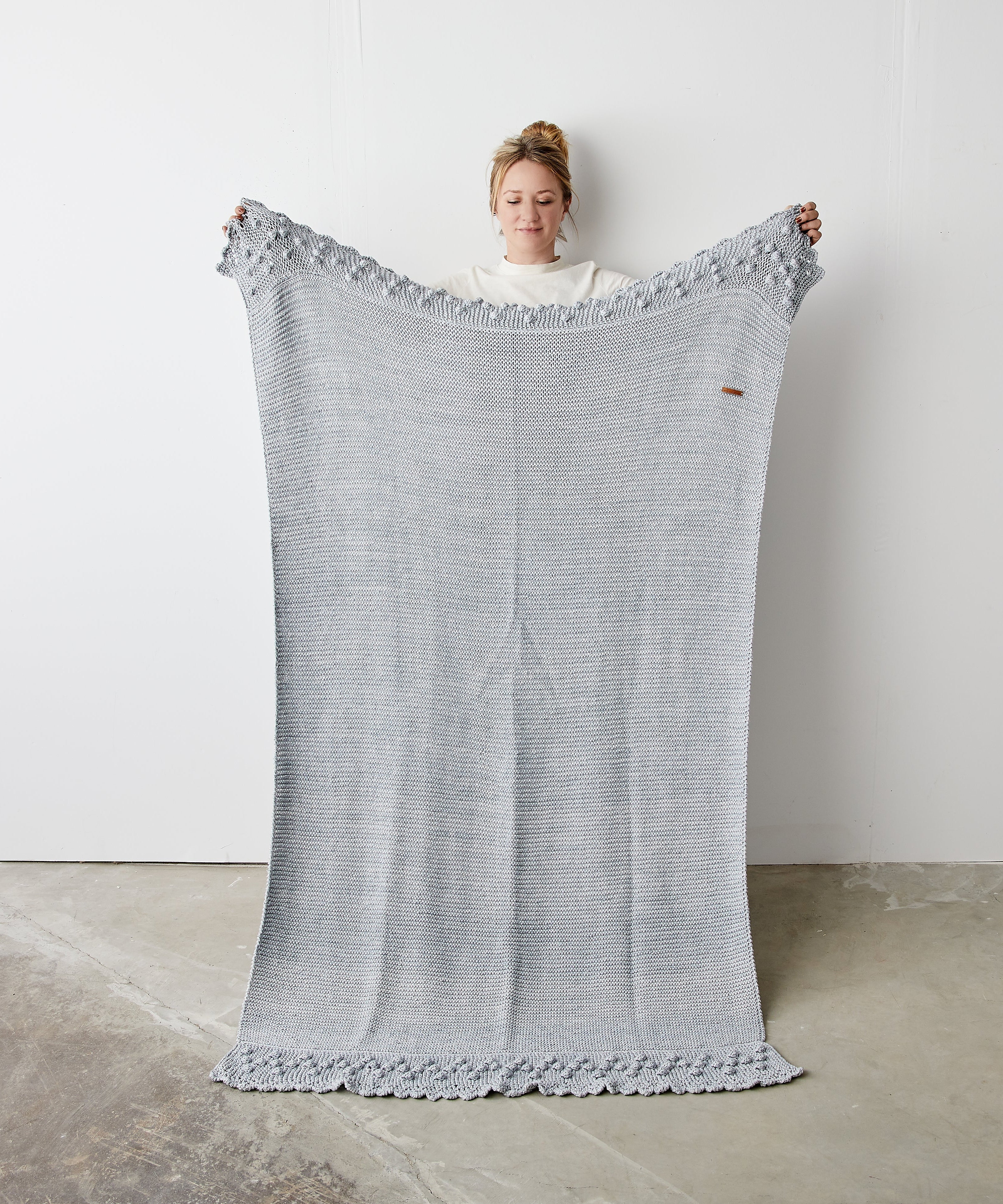 Bobble Lace Edged Eco-Cotton Throw