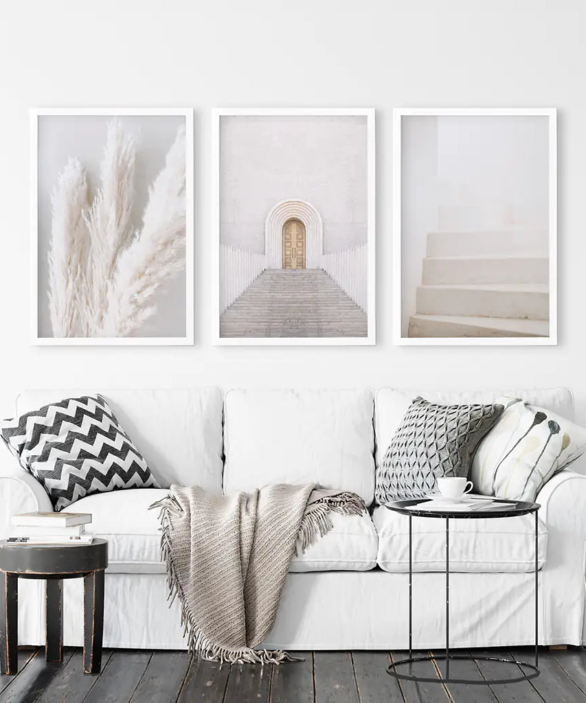 Moderne Ästhetische Wandkunst. Pampasgras, Treppe, Tür