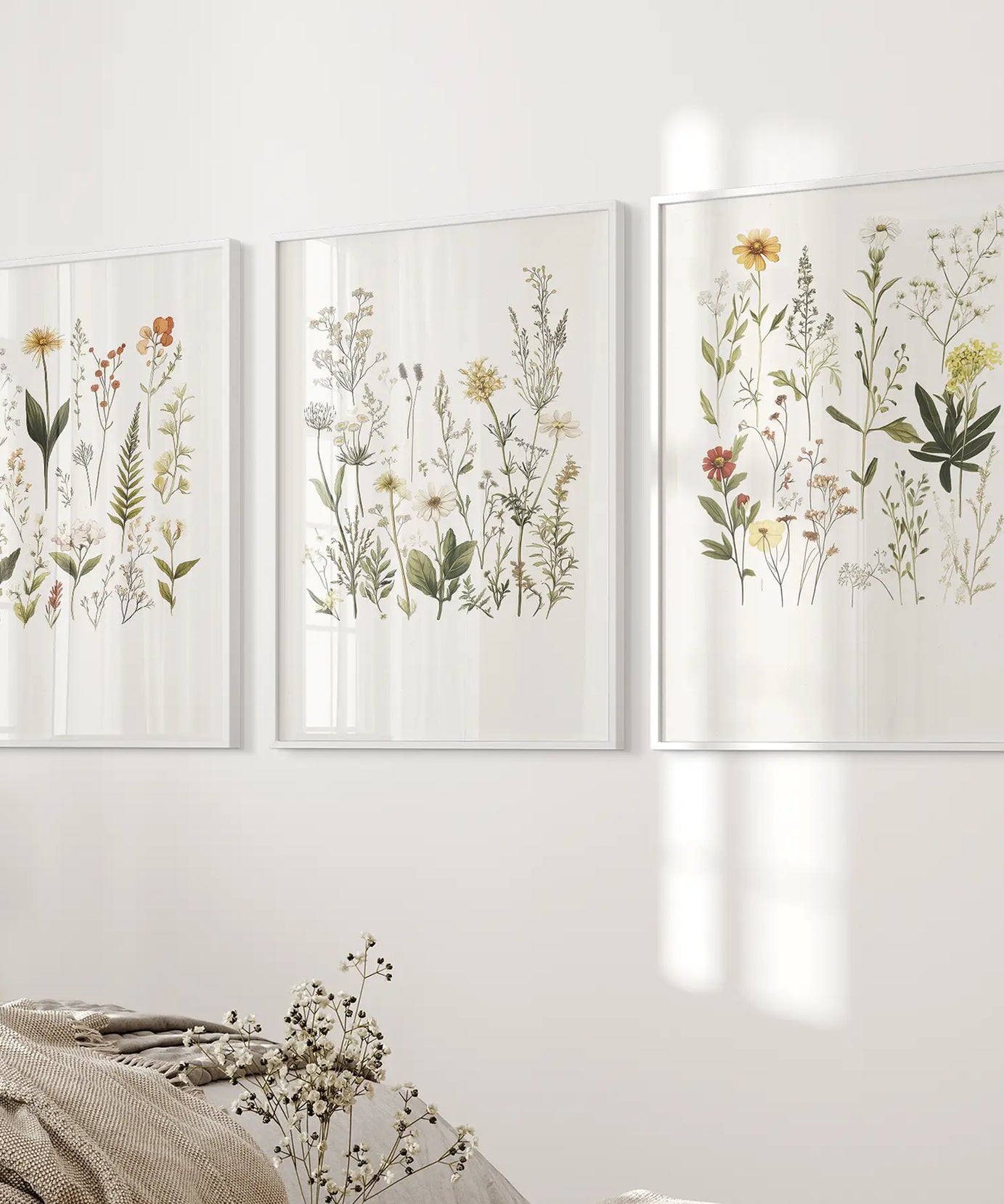 Aquarell-Set 3-teilig. Bunte Wildblumen-Drucke