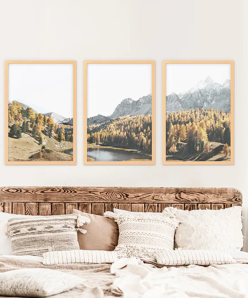 Braune Herbstlandschaft. 3-teiliges Bergsee, Wald Wandbild