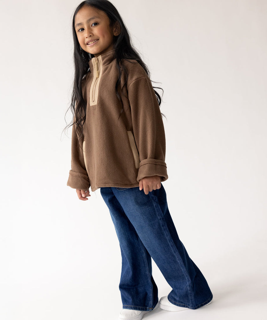 Brauner Fleece-Kinderpullover