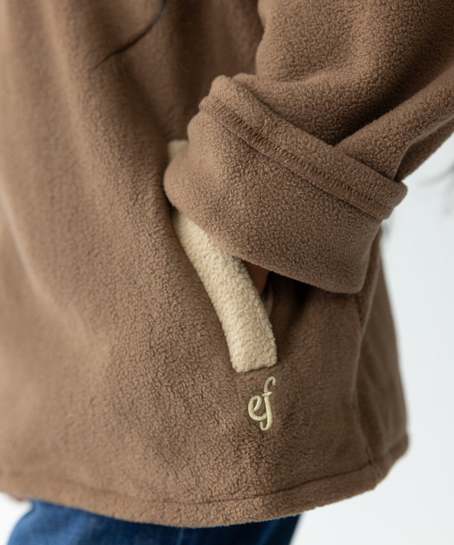 Brauner Fleece-Kinderpullover