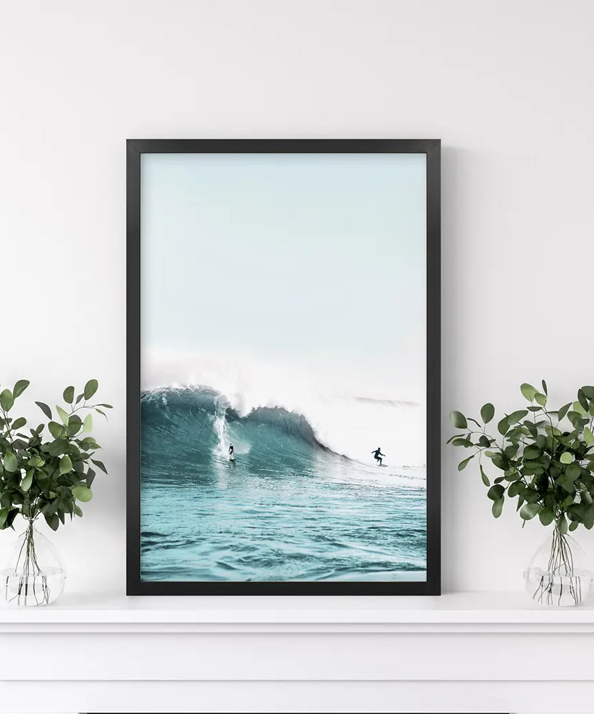 Surfen Wandbild. Surfer auf blauen Wellen