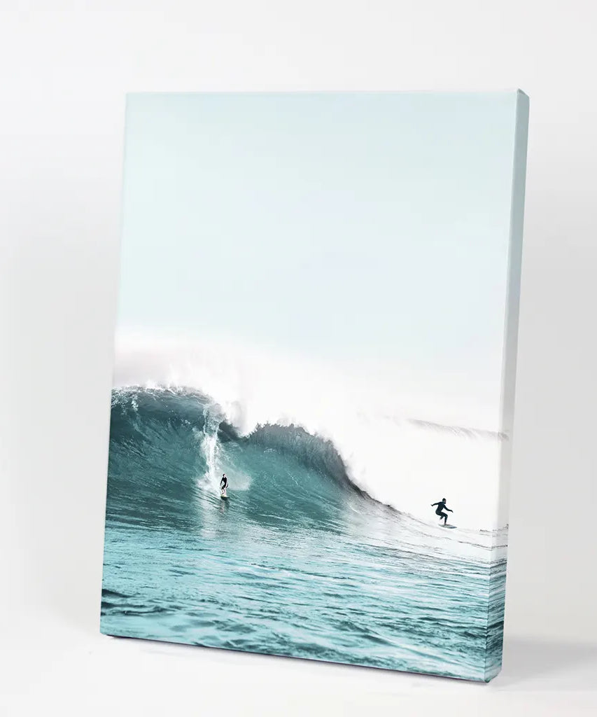 Surfen Wandbild. Surfer auf blauen Wellen
