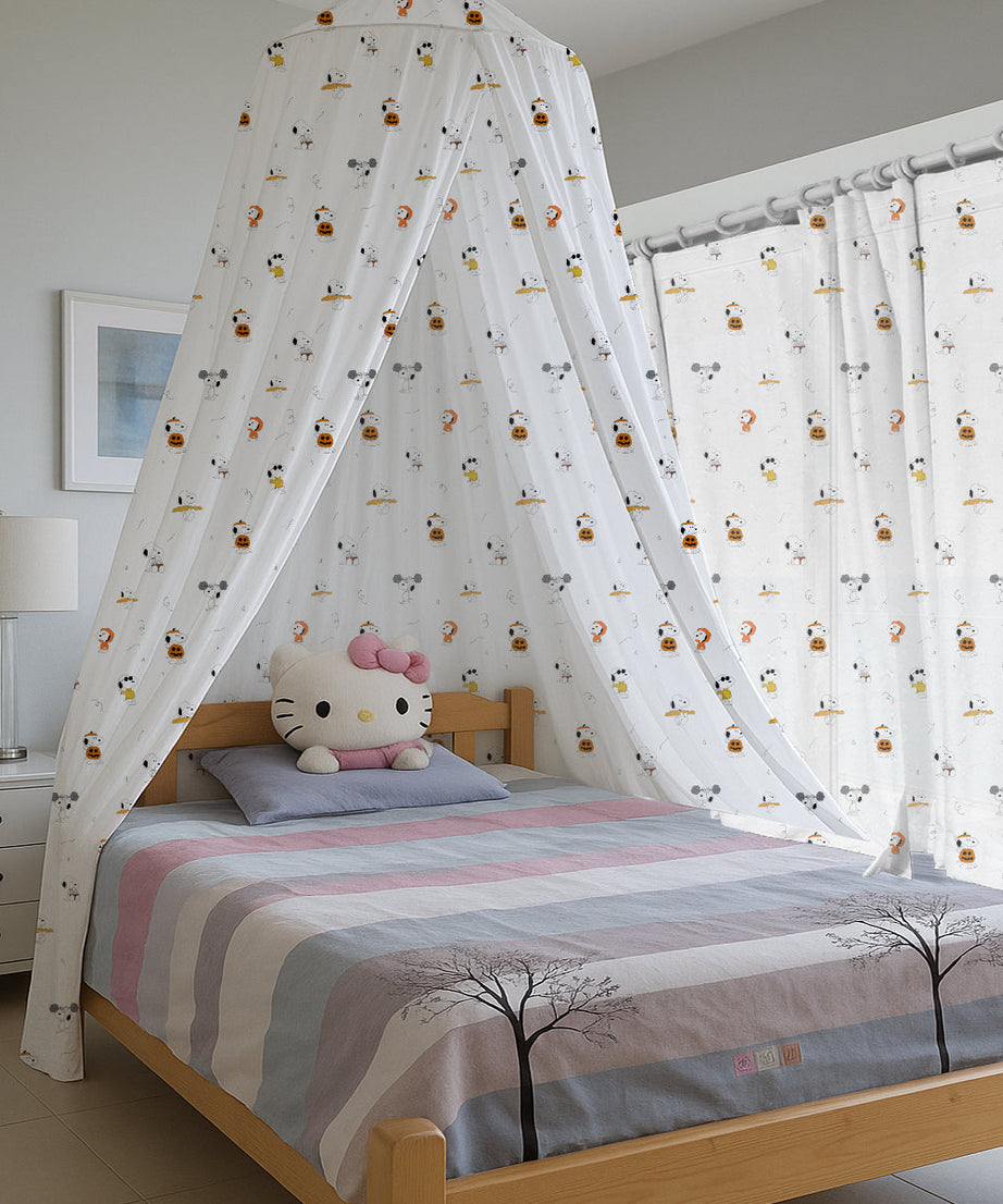 Cartoon Snoopy Printed Canopy