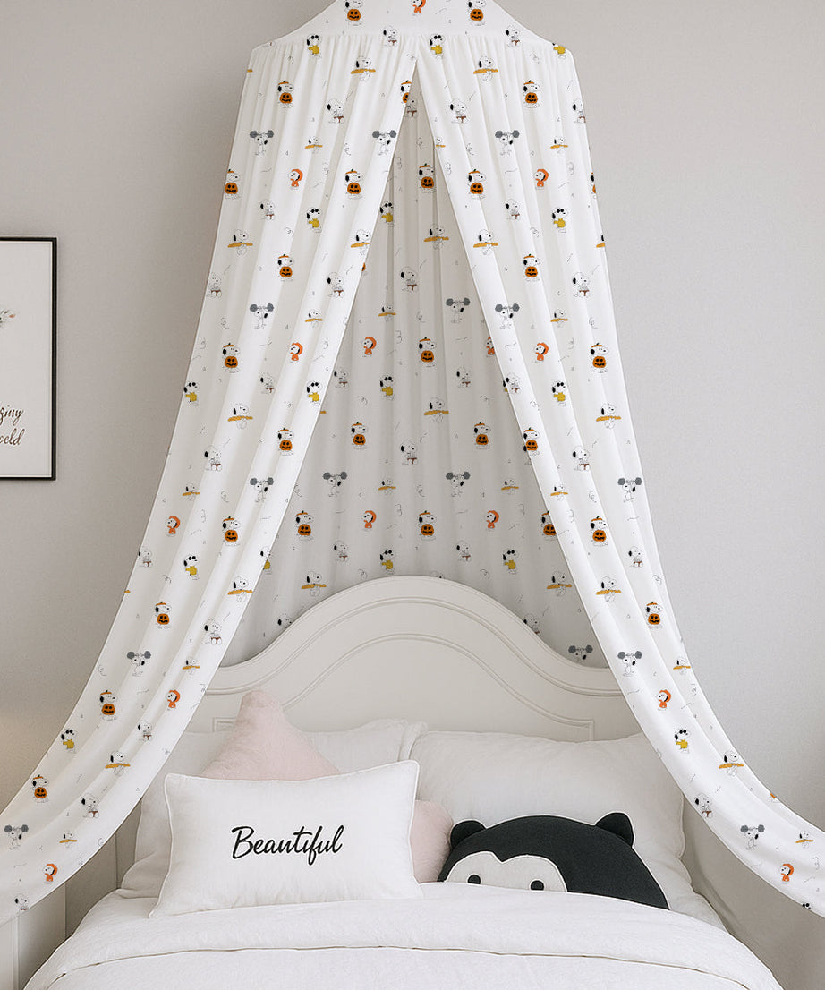 Cartoon Snoopy Printed Canopy