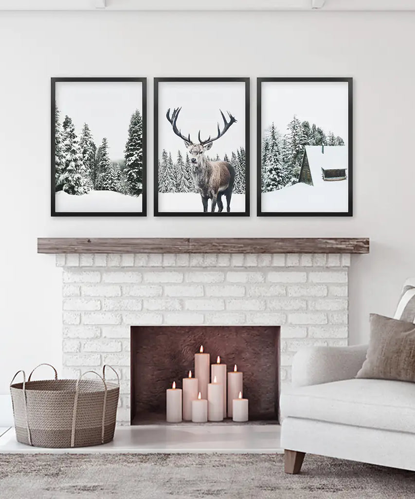 3-teilige Weihnachtswandkunst. Wald, Blockhütte, Rentier