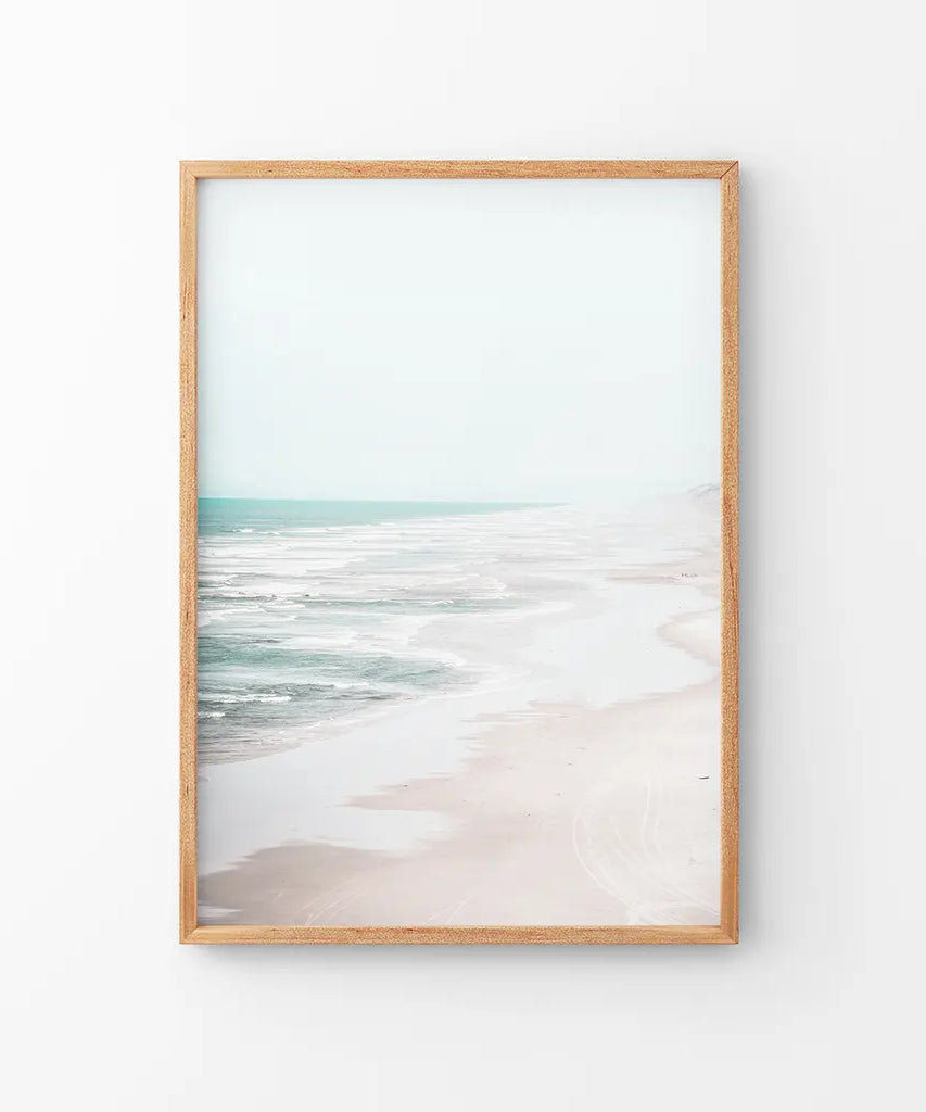 Beiger Kunstdruck für die Küste. Meereswellen