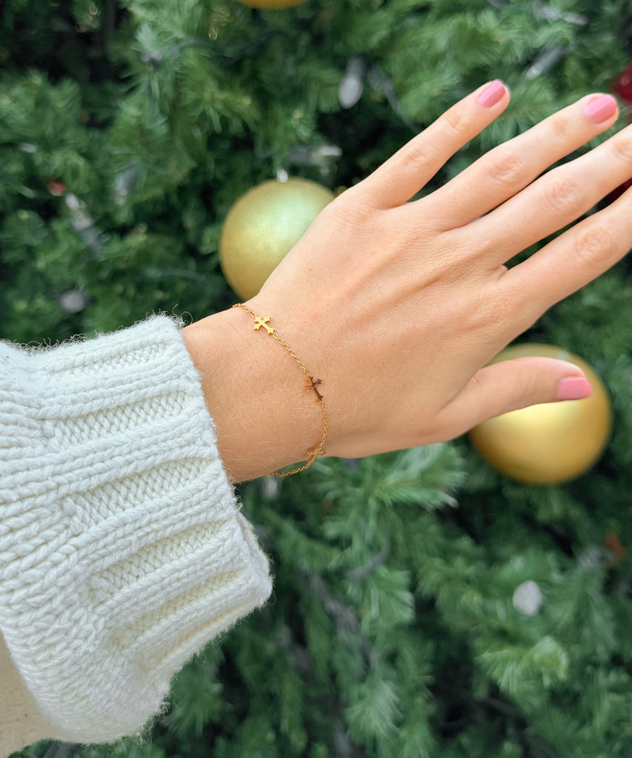 Cross Link Bracelet