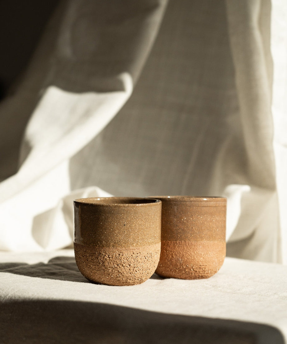 Handgemachte Keramik-Kaffeetasse – Rustikale, rosarote Steingut-Tasse