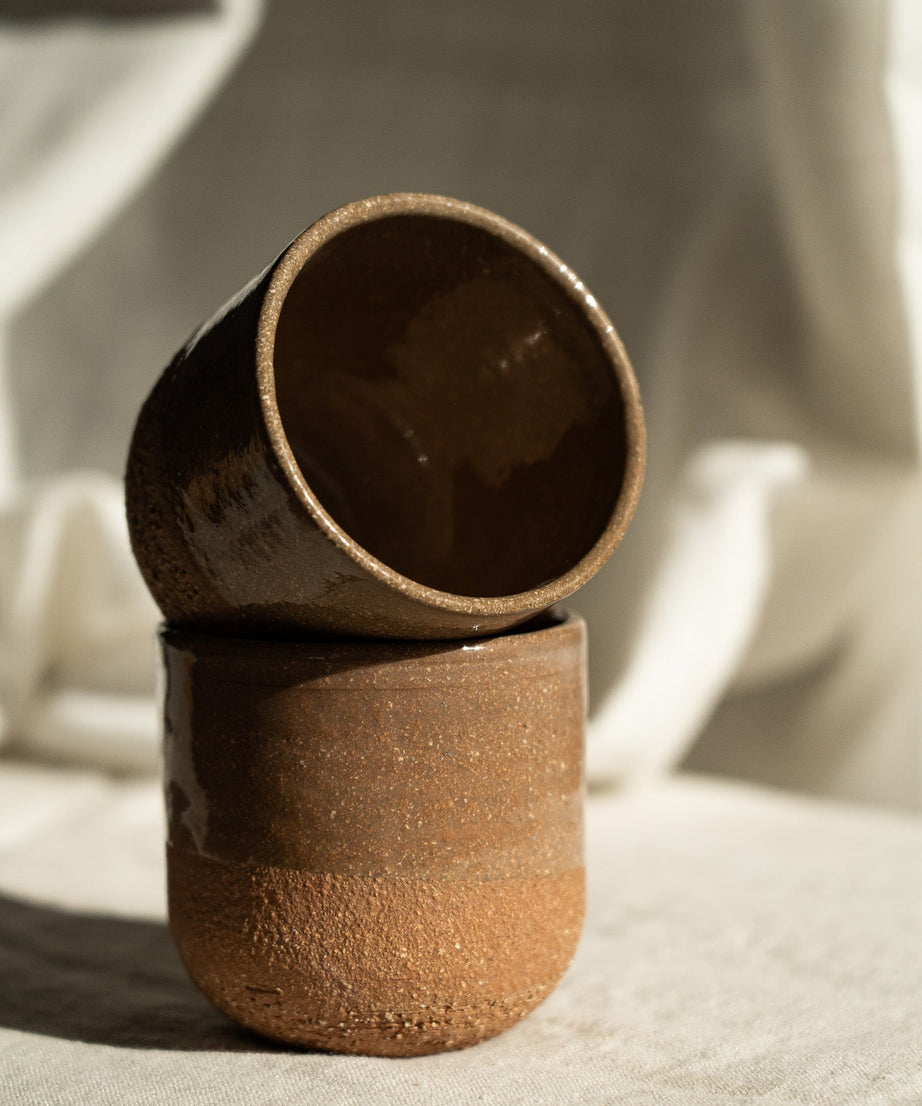 Handgemachte Keramik-Kaffeetasse – Rustikale, rosarote Steingut-Tasse