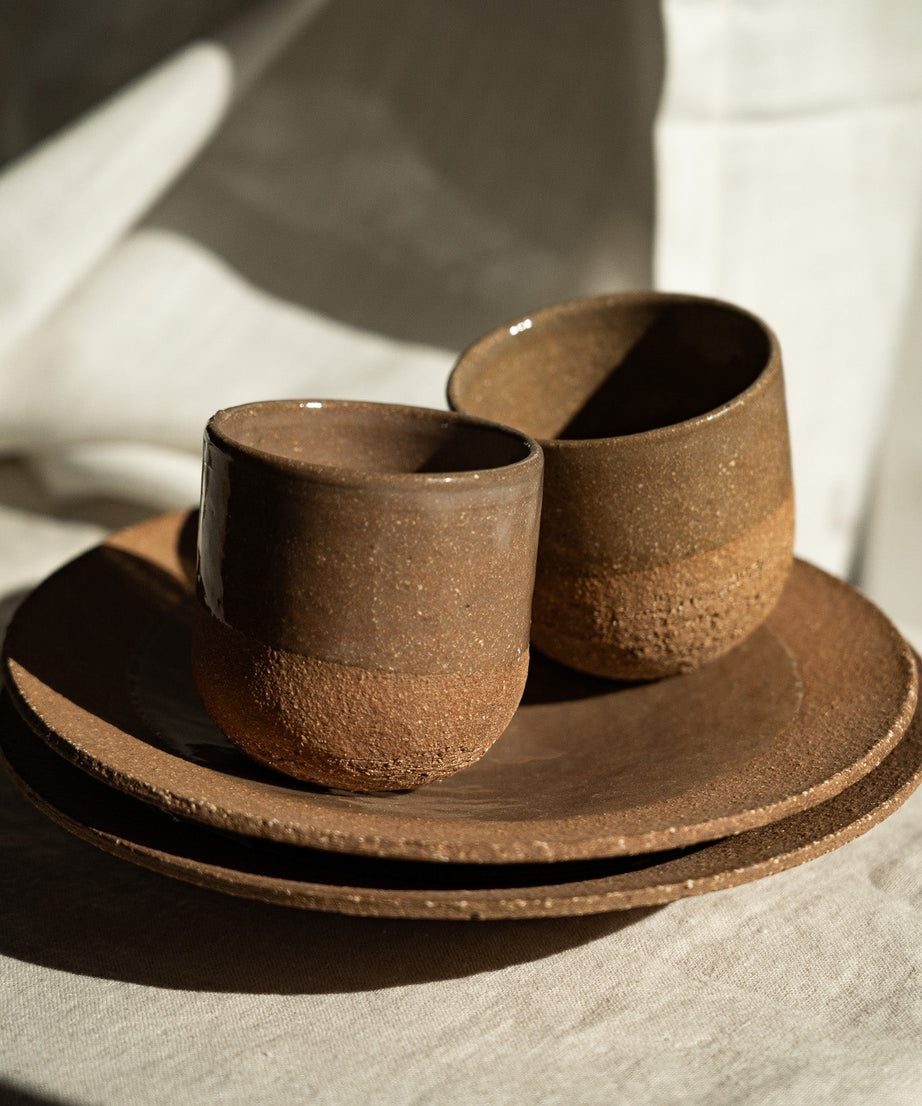 Handgemachte Keramik-Kaffeetasse – Rustikale, rosarote Steingut-Tasse