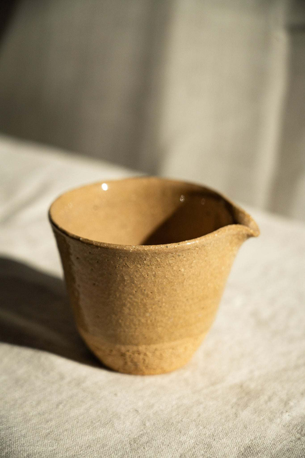 Handmade Stoneware Fair Teacup (Chahai) – Yellow Speckles