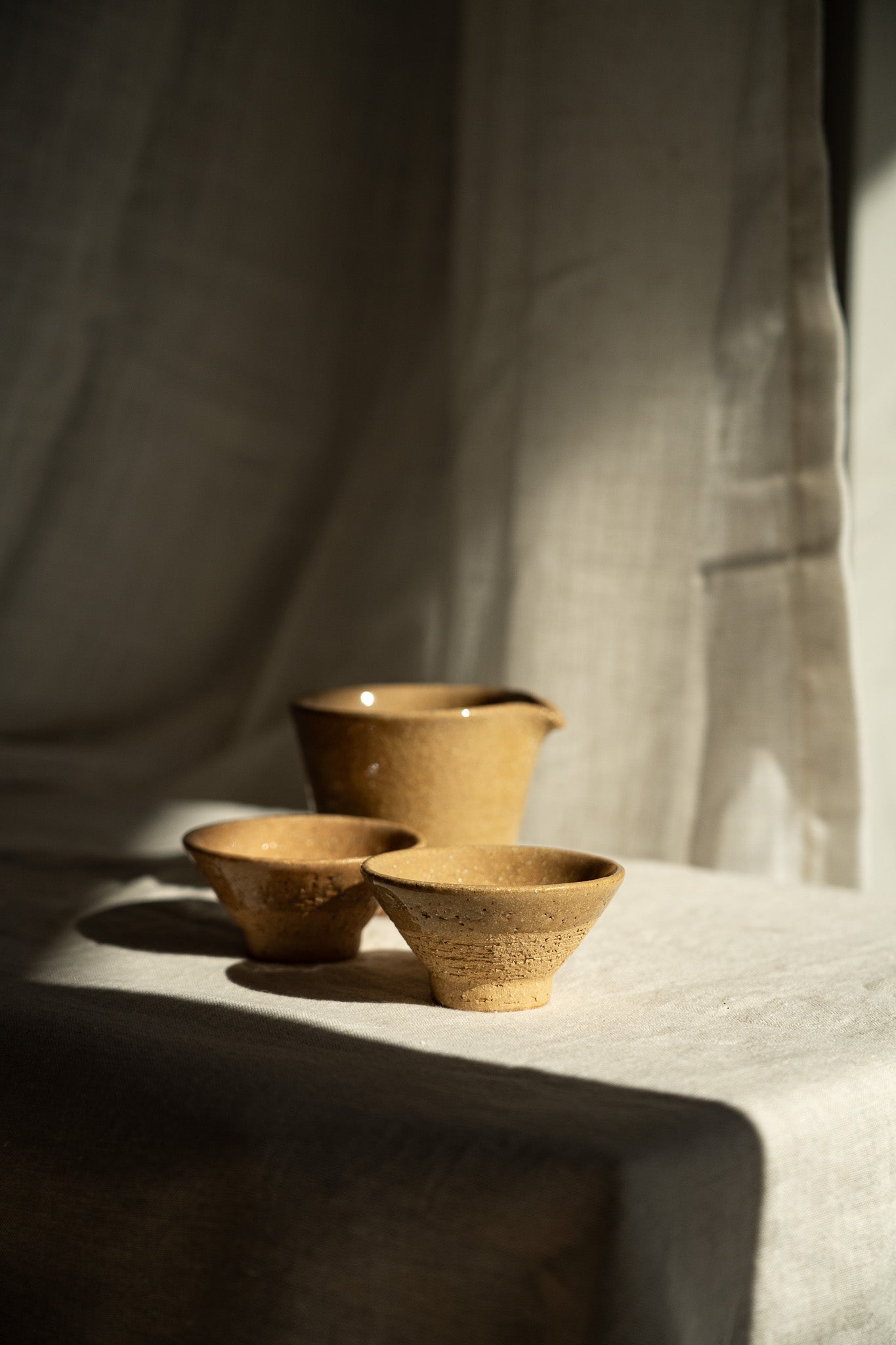 Handmade Stoneware Fair Teacup (Chahai) – Yellow Speckles