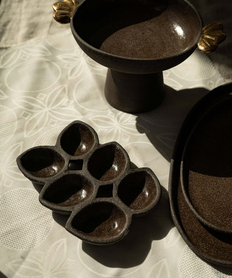 Handgemachte Servierschale aus Steinzeug „PUMPERNICKEL“