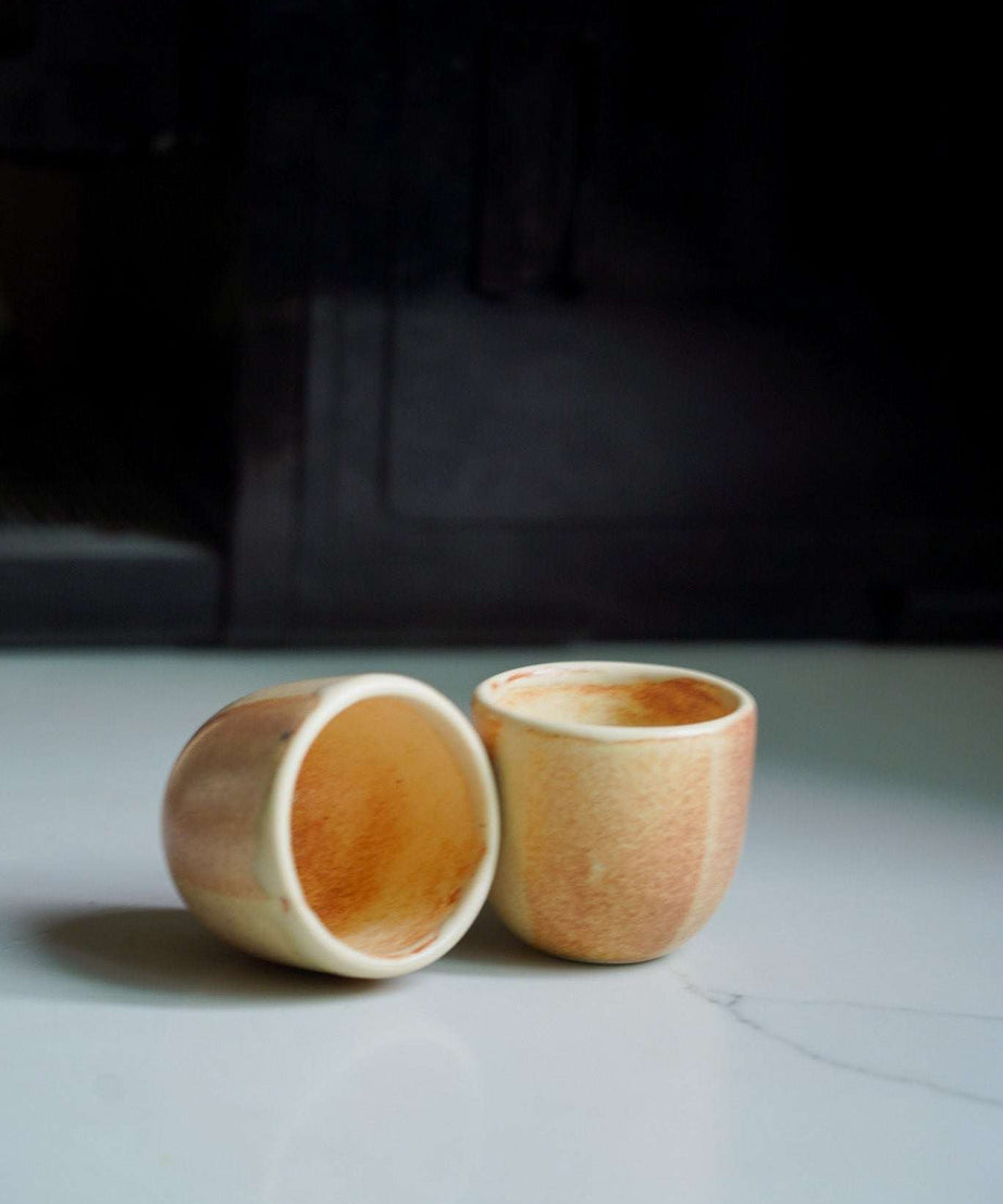 Espresso-Tasse aus beigem Steingut