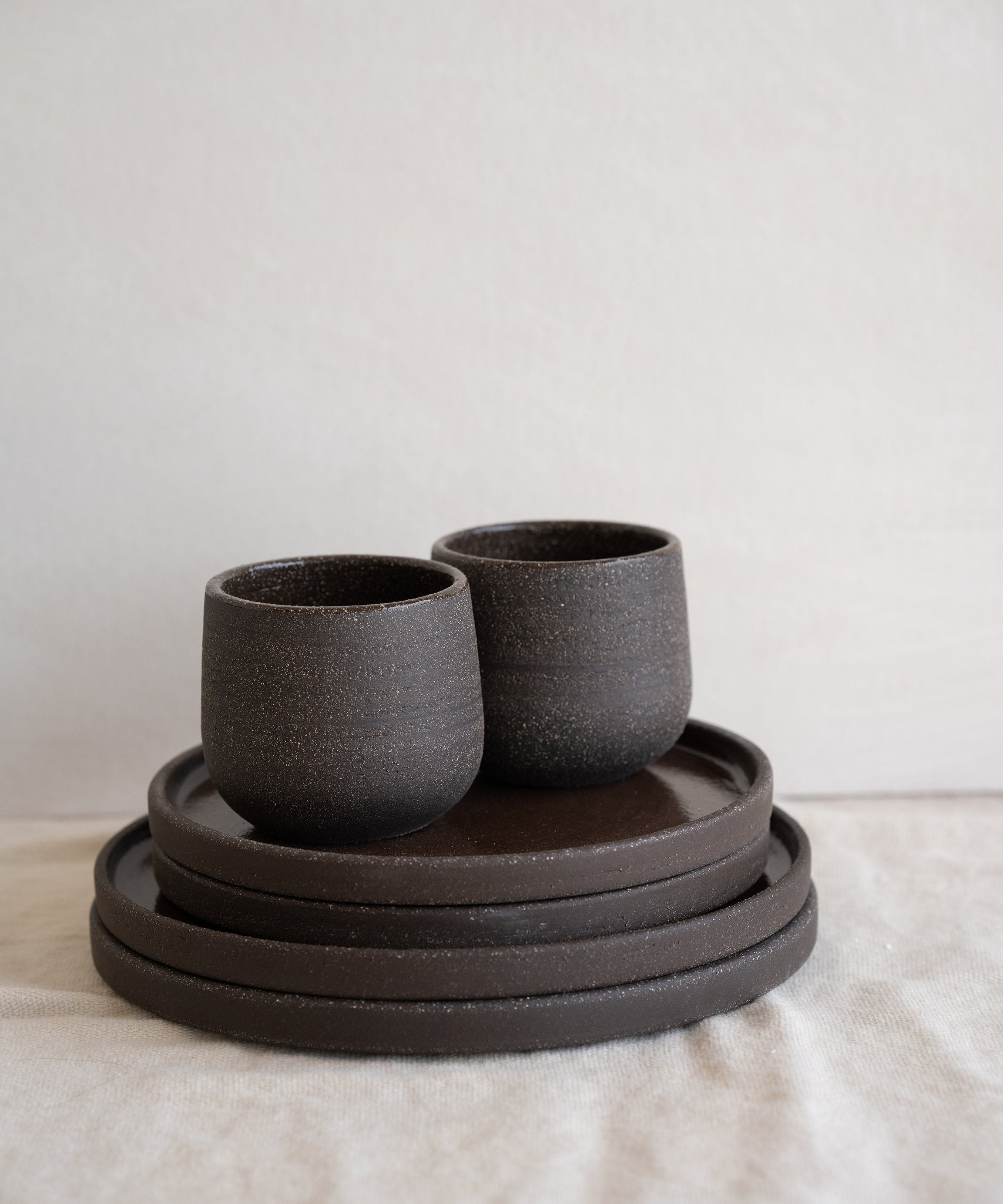 Handgemachte Steingut-Kaffeetasse „Pumpernickel“