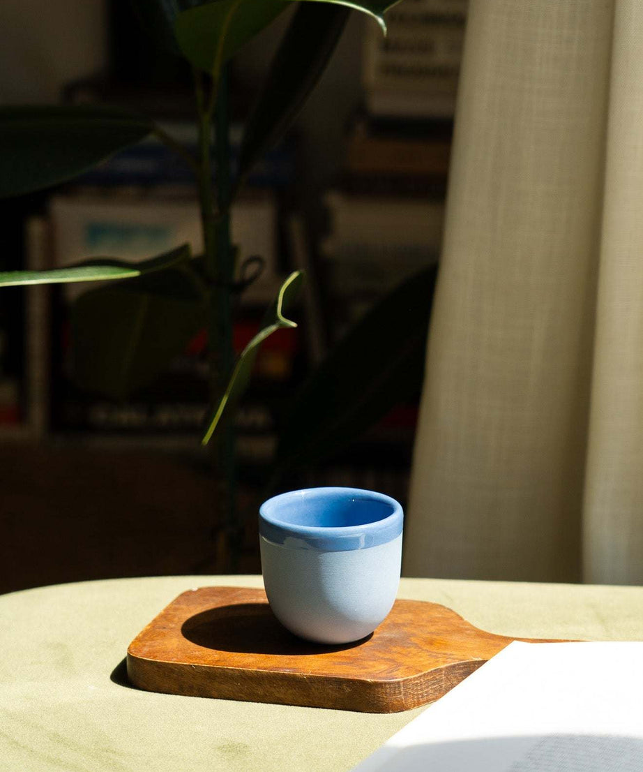 Handgemachte Espressotasse aus Porzellan