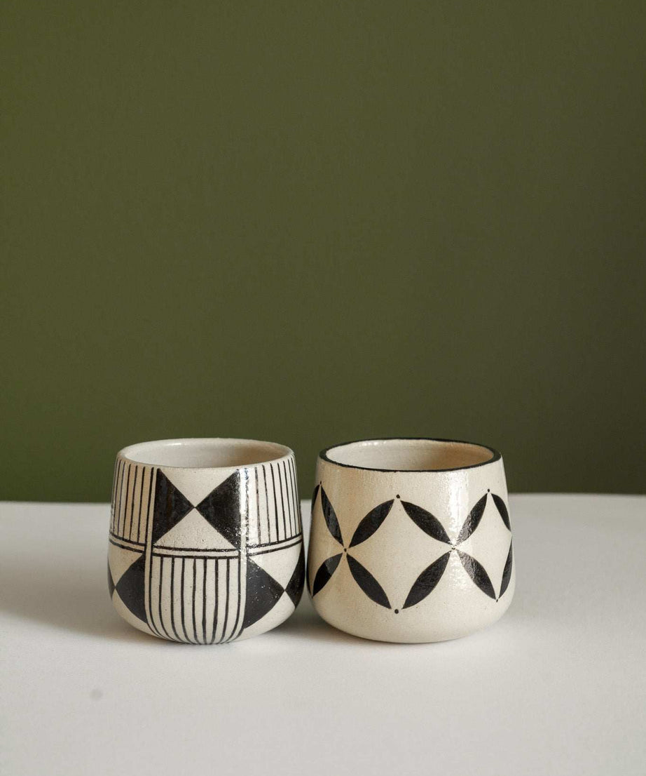 Handbemalte Kaffeetasse: Handgefertigte Steinzeug Heritage Kollektion