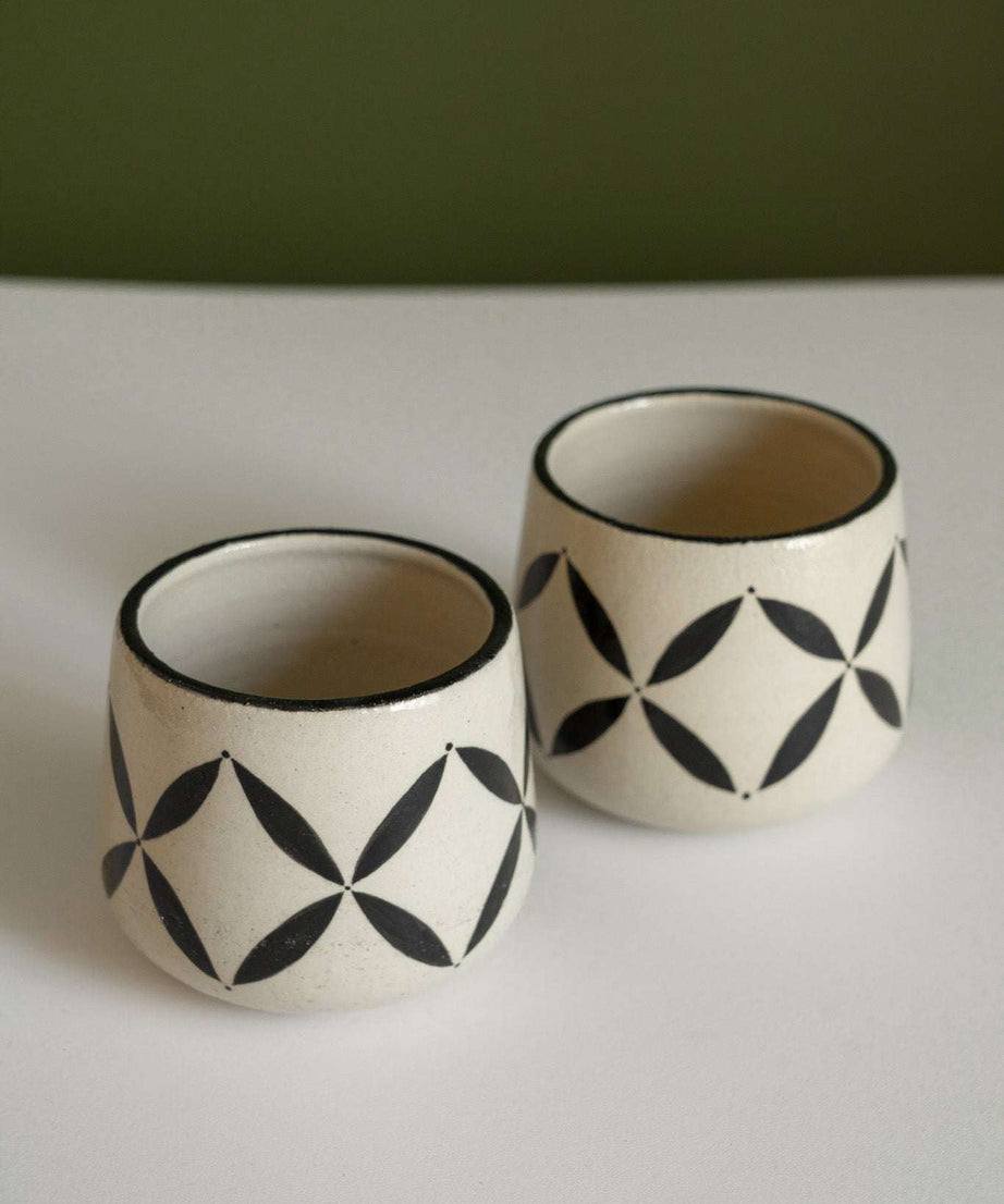 Handbemalte Kaffeetasse: Handgefertigte Steinzeug Heritage Kollektion