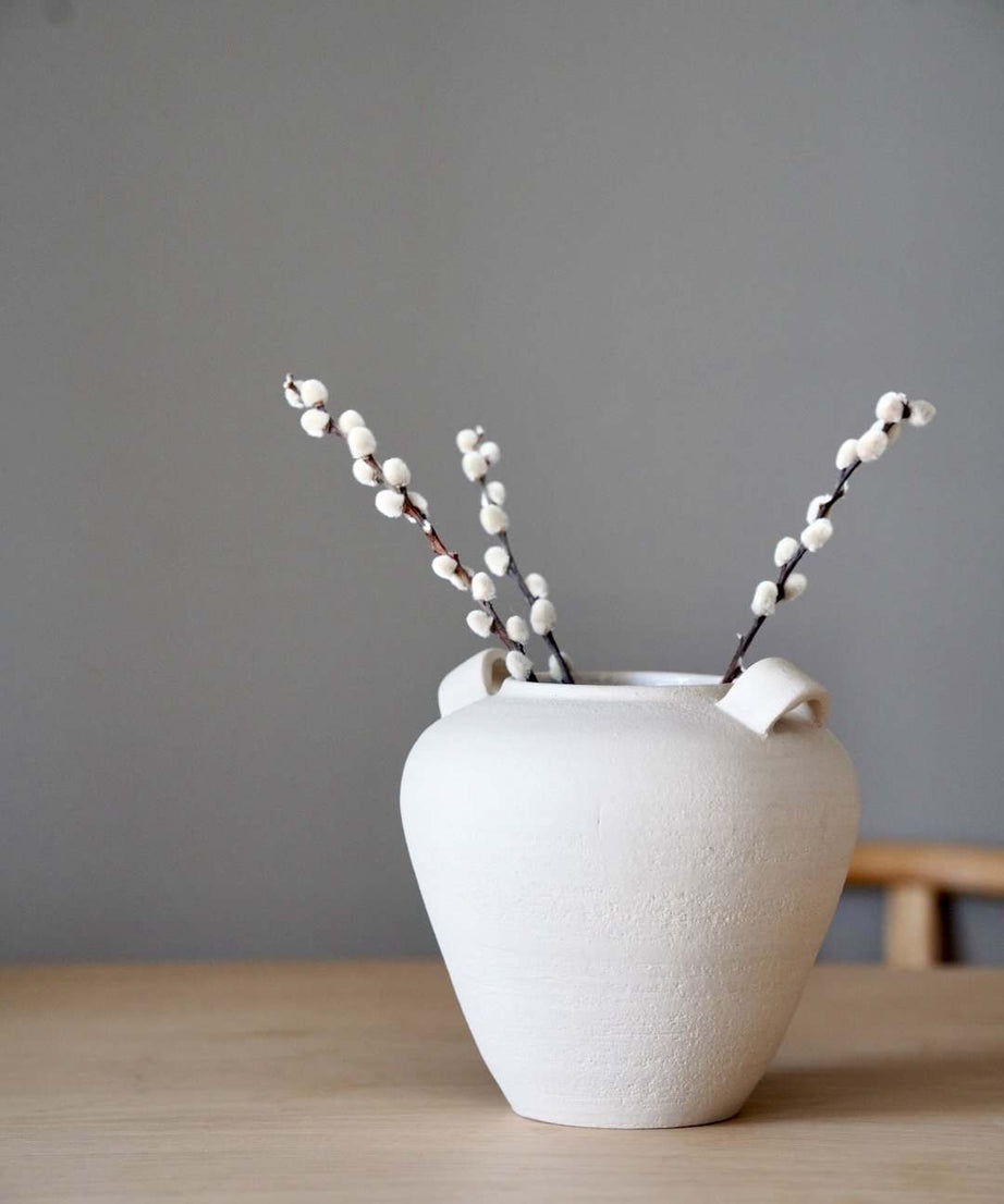 Handgemachte Steingutvase