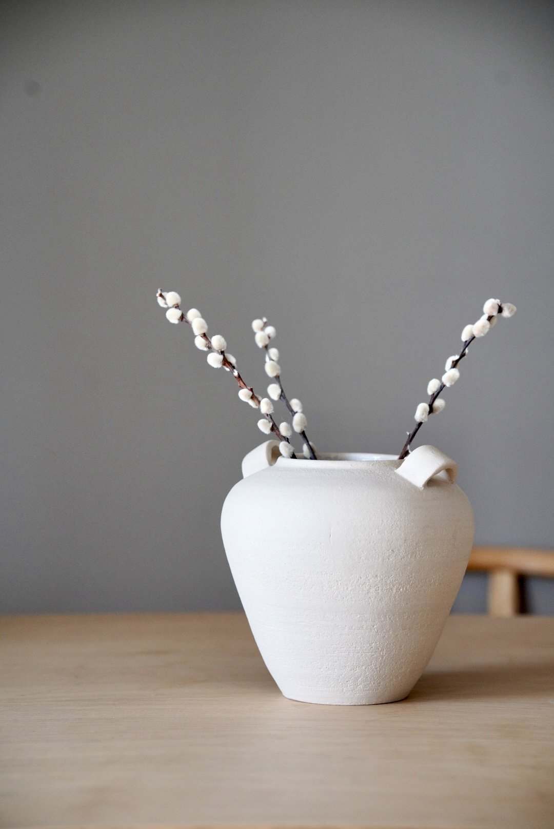 Handgemachte Steingutvase