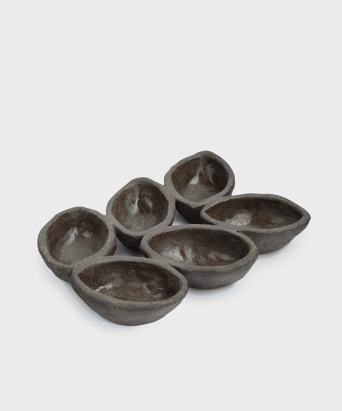 Handgemachte Servierschale aus Steinzeug „PUMPERNICKEL“