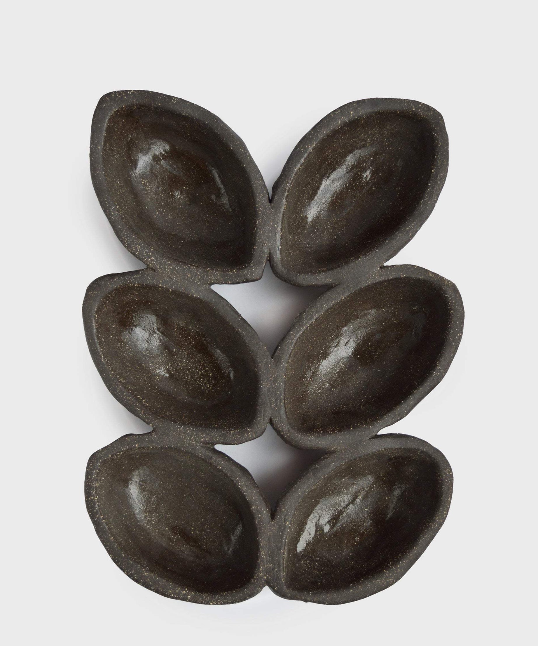 Handgemachte Servierschale aus Steinzeug „PUMPERNICKEL“