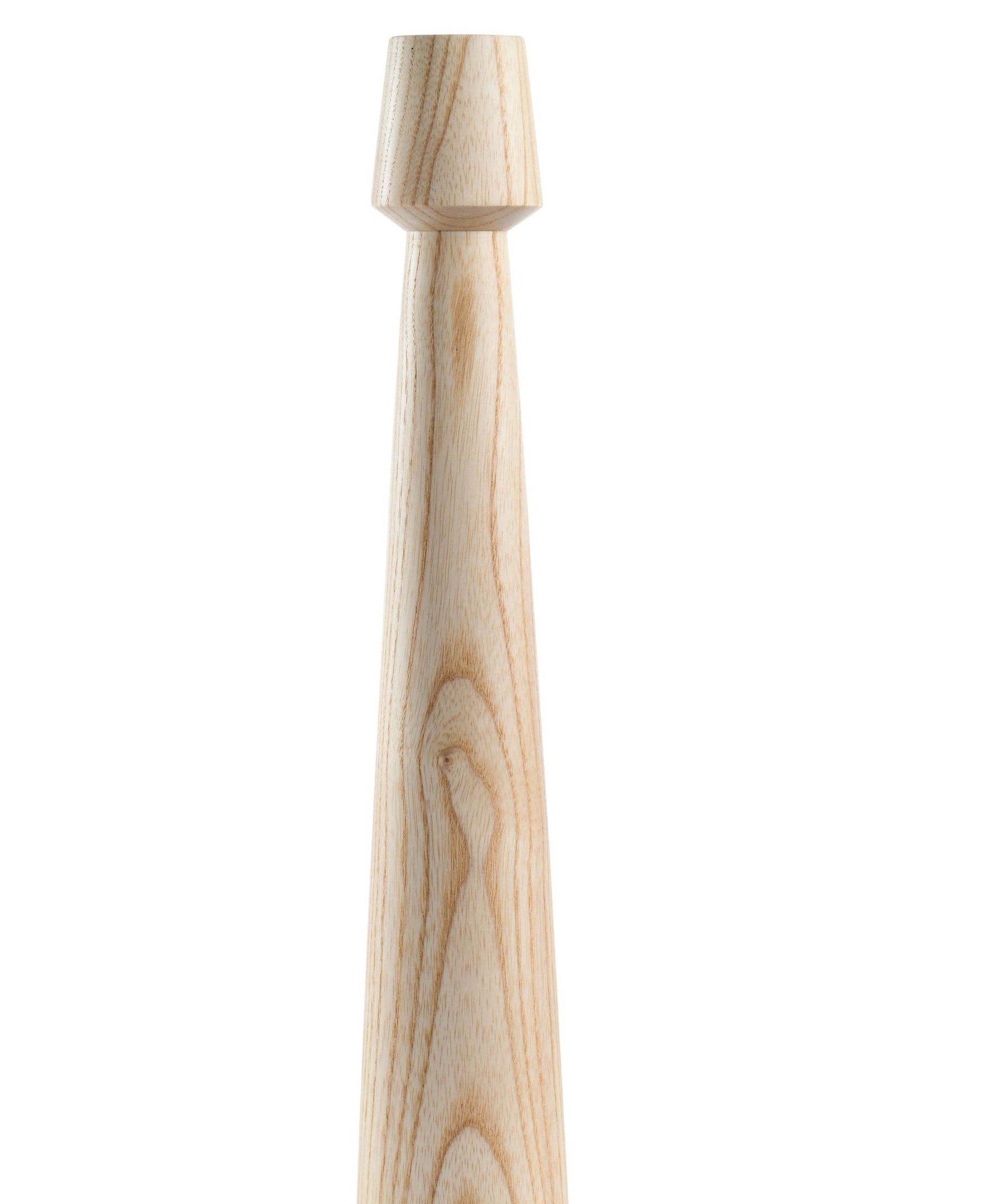 Handgeschnitzter Kerzenständer aus Holz