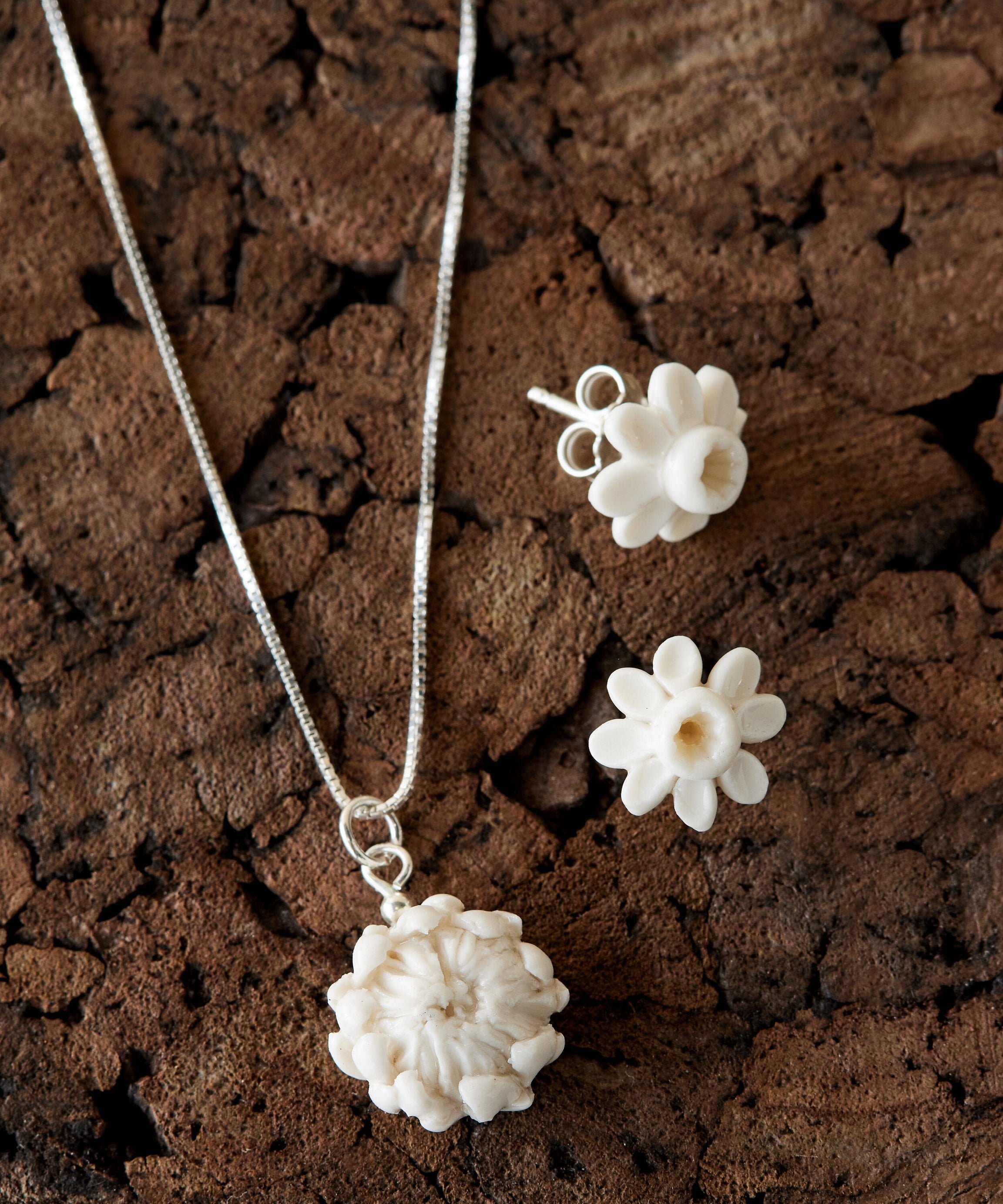 Daffodil Stud Earrings & Protea Floral Necklace Bundle