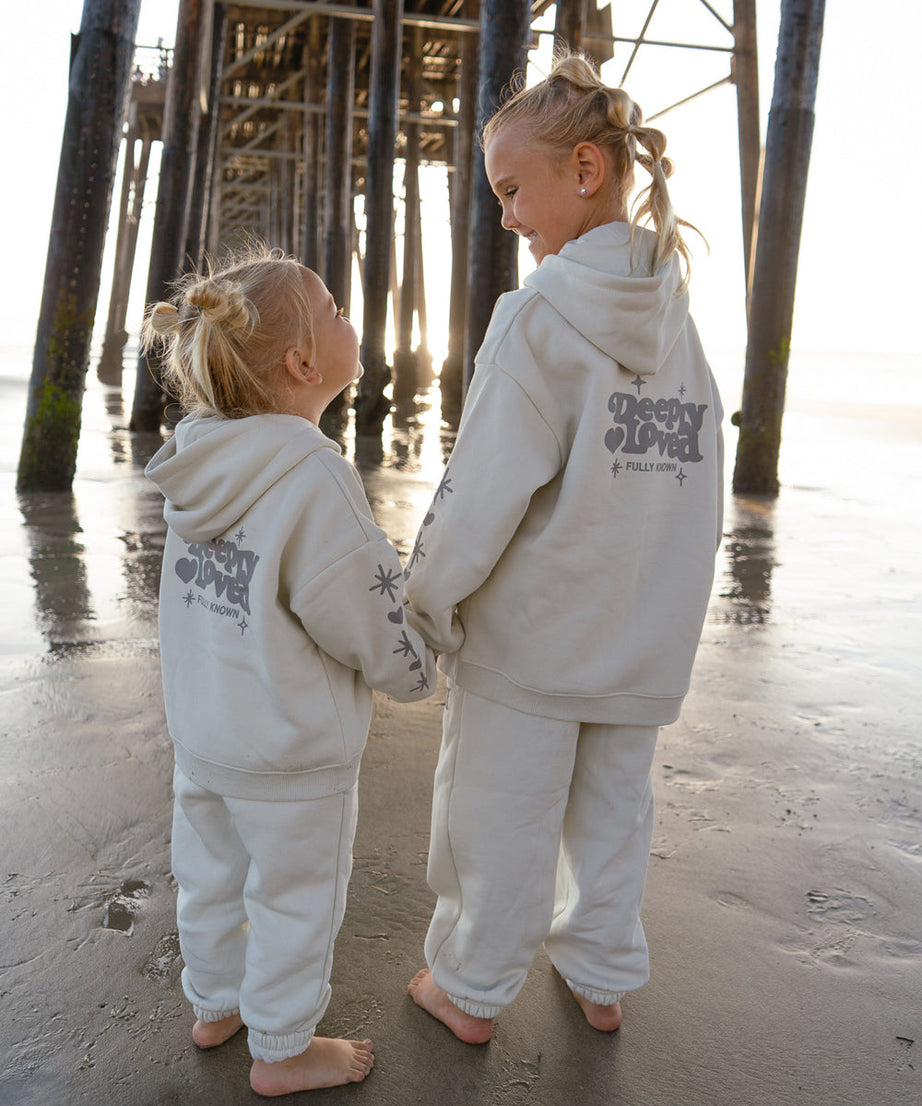 Kinder Hoodie "Liebevoll geliebt"