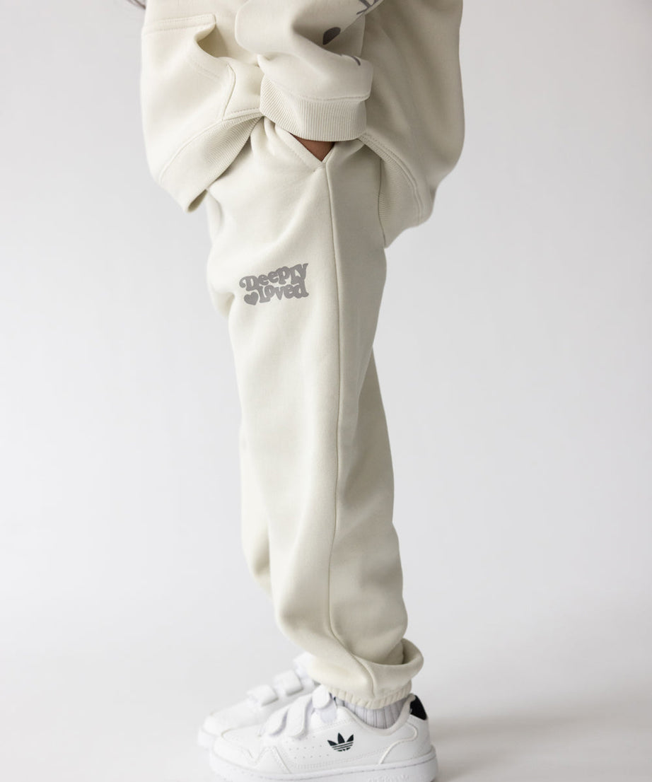 Deeply Loved Kinder-Jogginghose