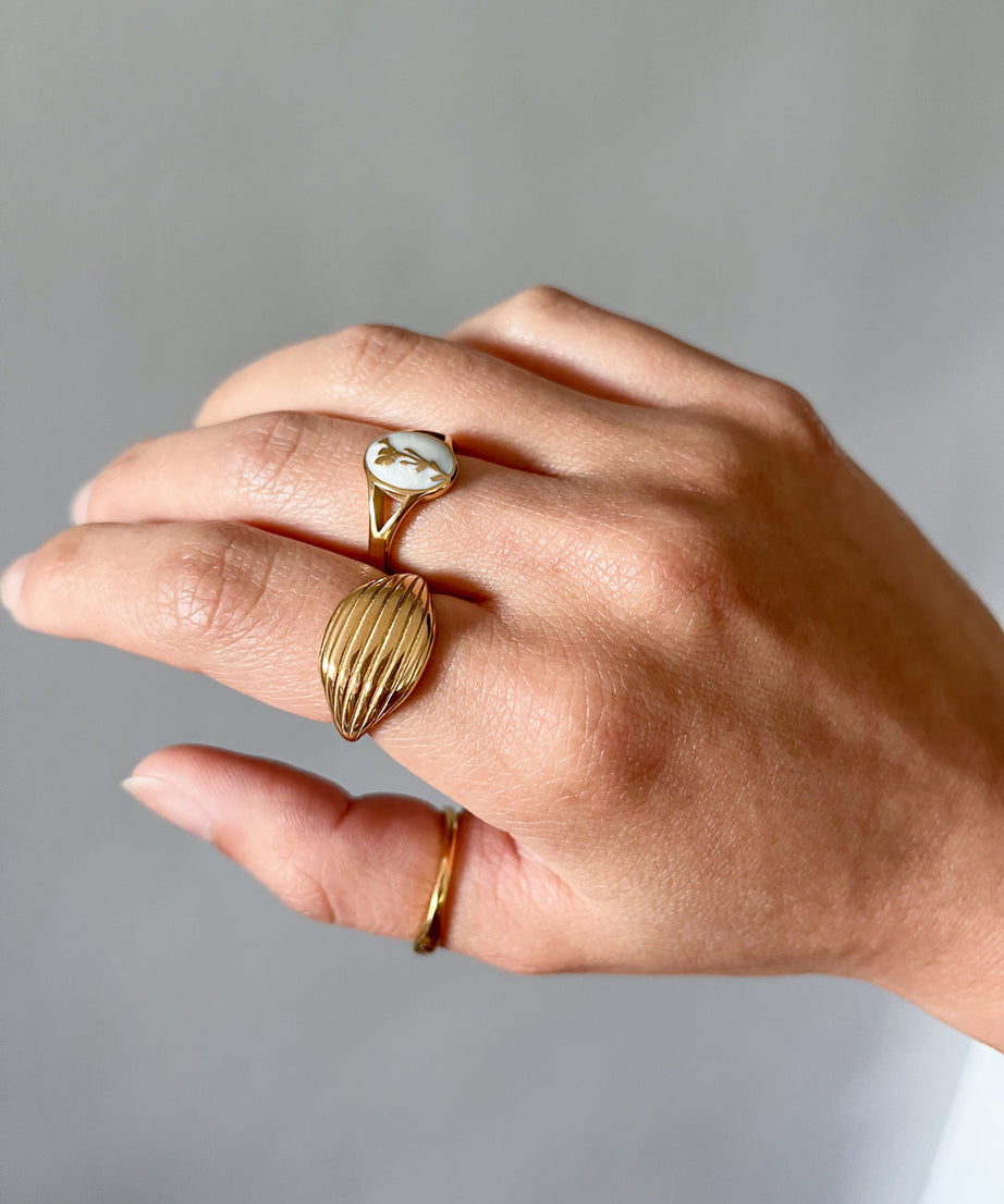 Wildflower Signet Ring