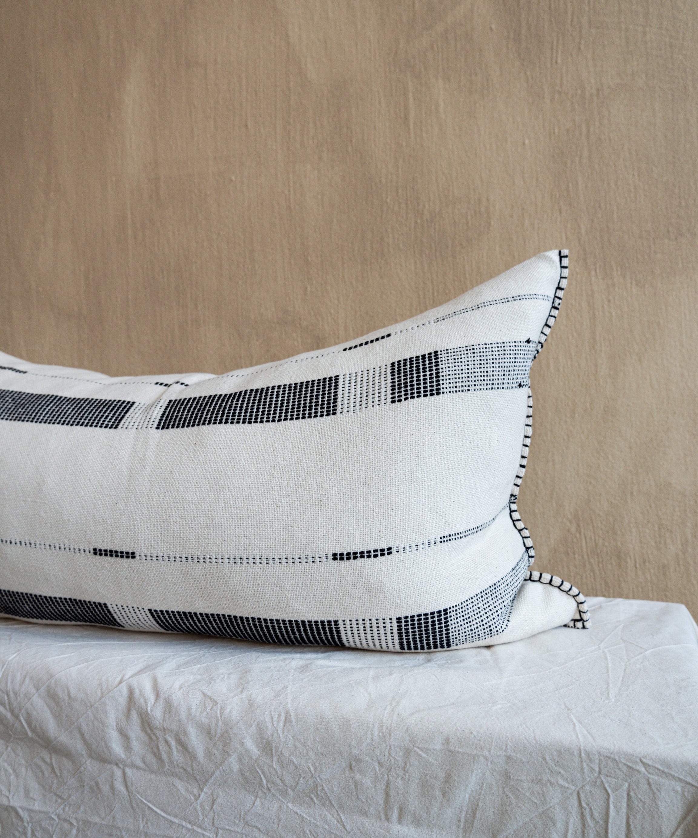 Fulcrum Onyx Oversized Cotton Lumbar Pillow