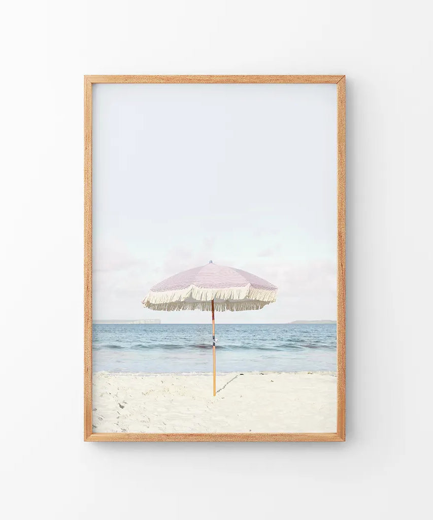 Mädchen Kinderzimmer Wanddekoration. Rosa Regenschirm, blauer Ozean