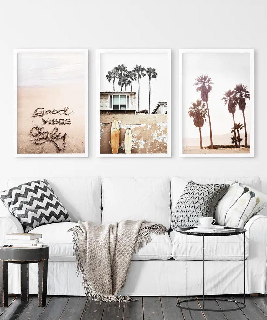 Boho-Stil Wanddekoration für den Küstenbereich. Good Vibes, Palmen, Surfen