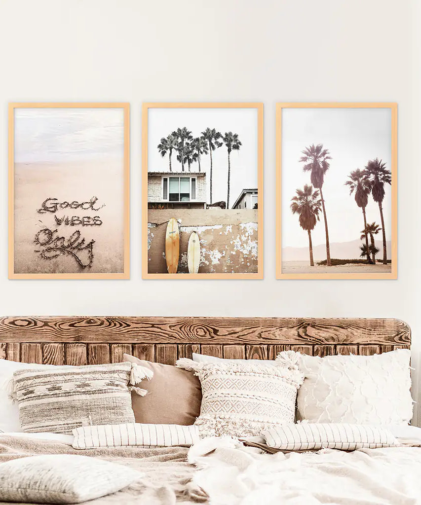 Boho-Stil Wanddekoration für den Küstenbereich. Good Vibes, Palmen, Surfen