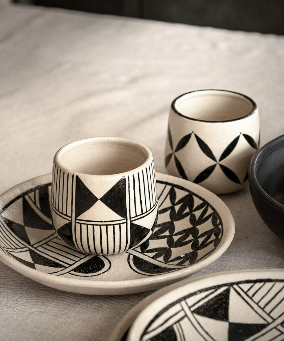 Handbemalte Kaffeetasse: Handgefertigte Steinzeug Heritage Kollektion