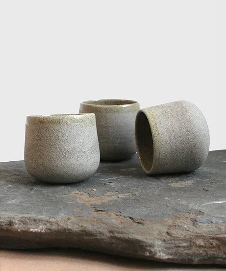 Handgemachte Steingut-Kaffeetasse Beton