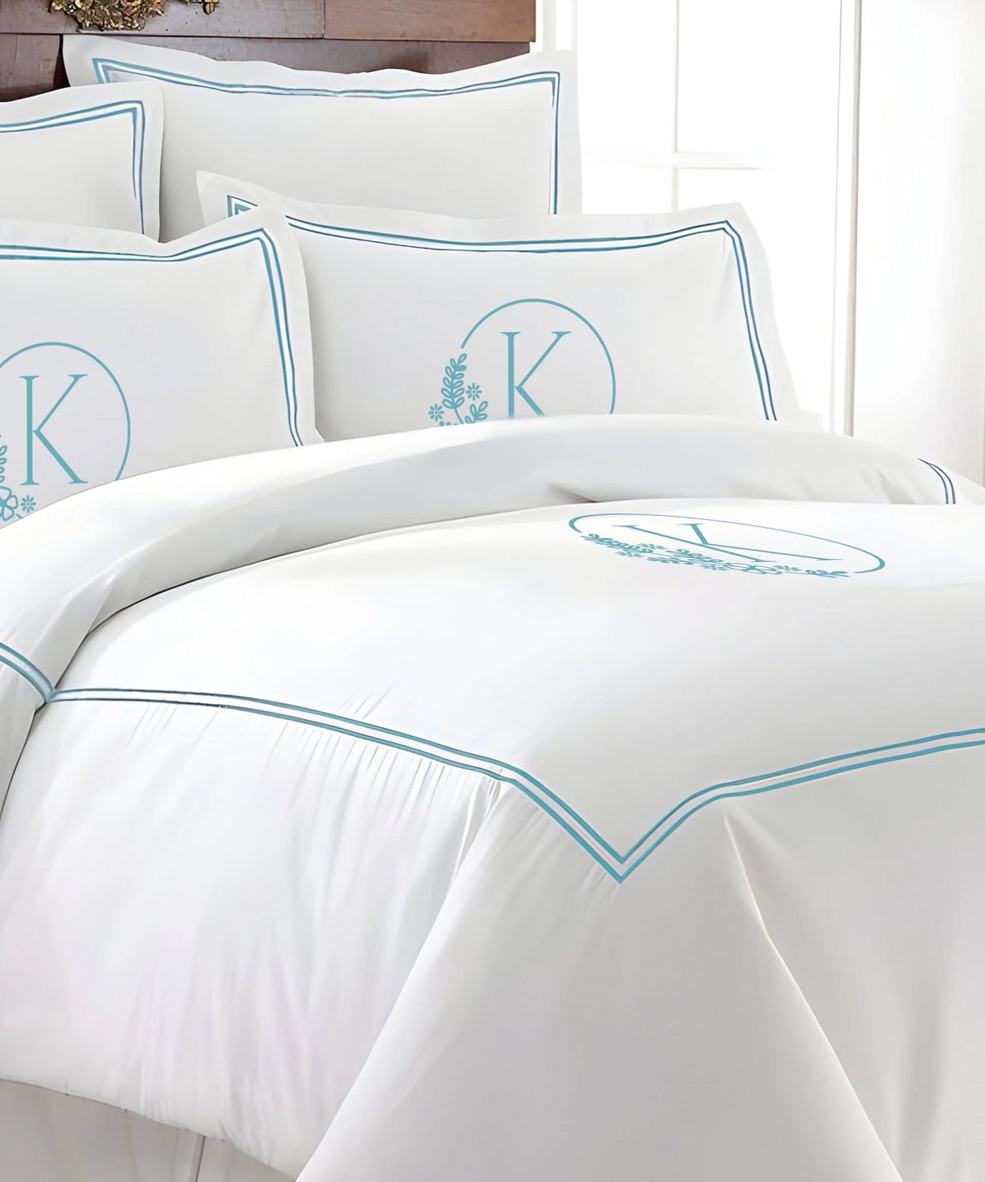 Monogram 400TC Cotton Double Embroidery Sateen Solid Duvet Cover Set