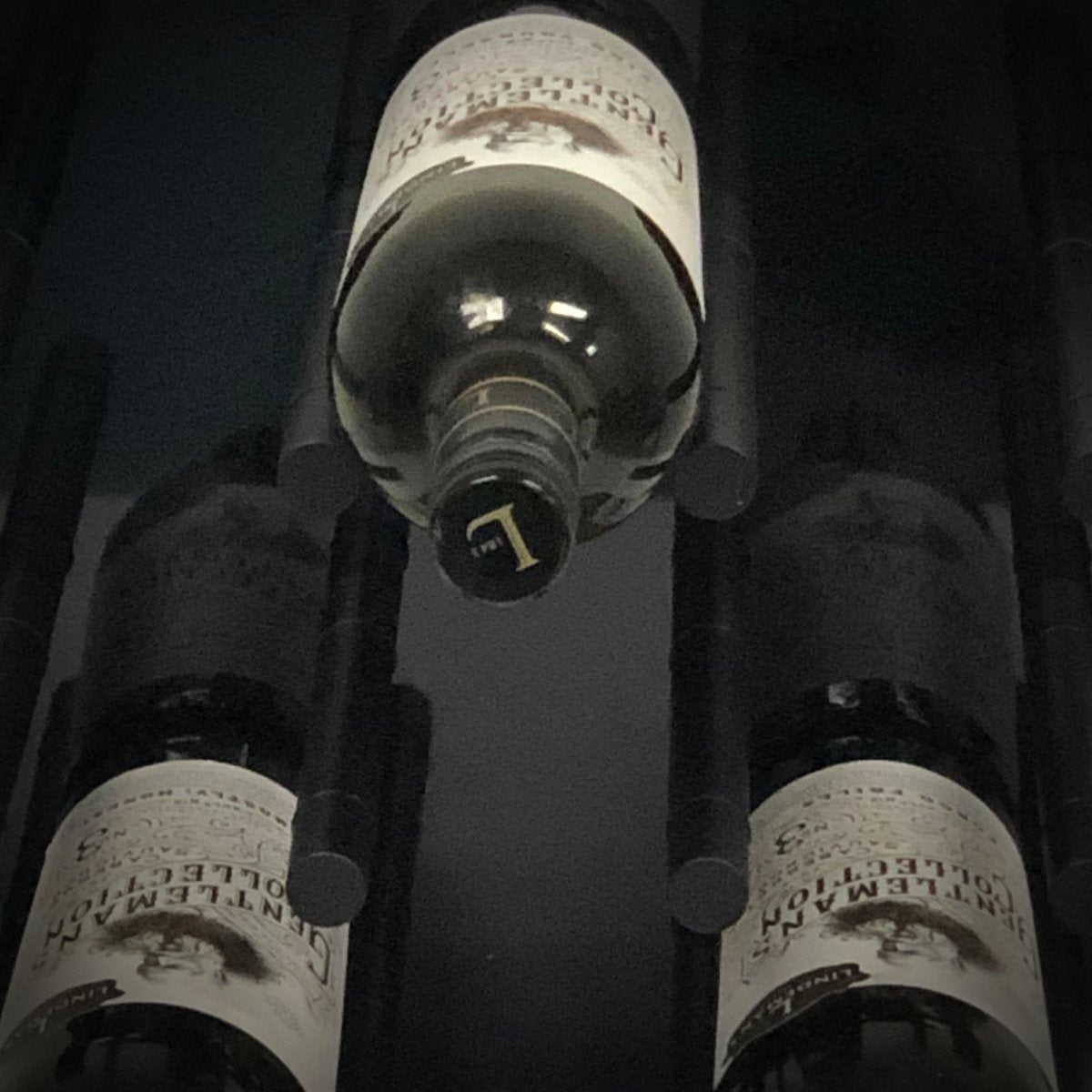 Cork-Forward Wine Peg | Mono