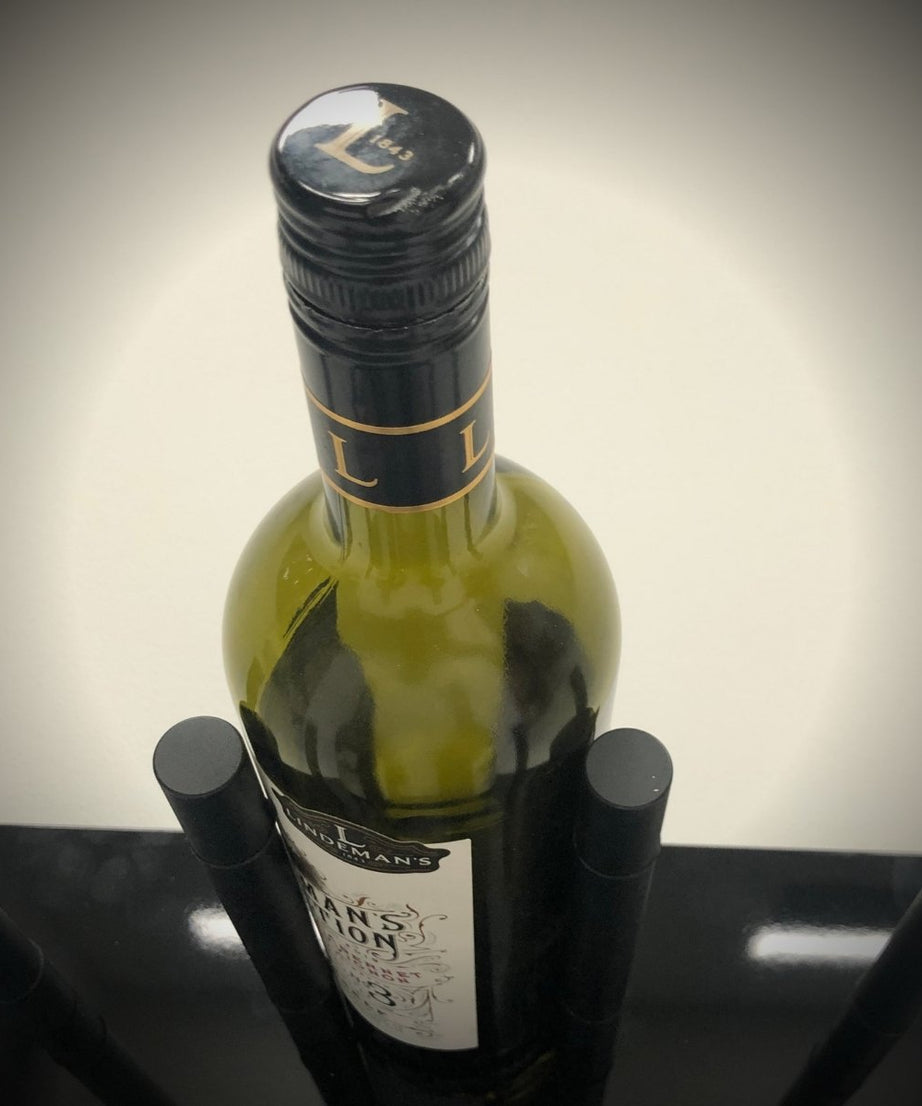 Cork-Forward Wine Peg | Mono