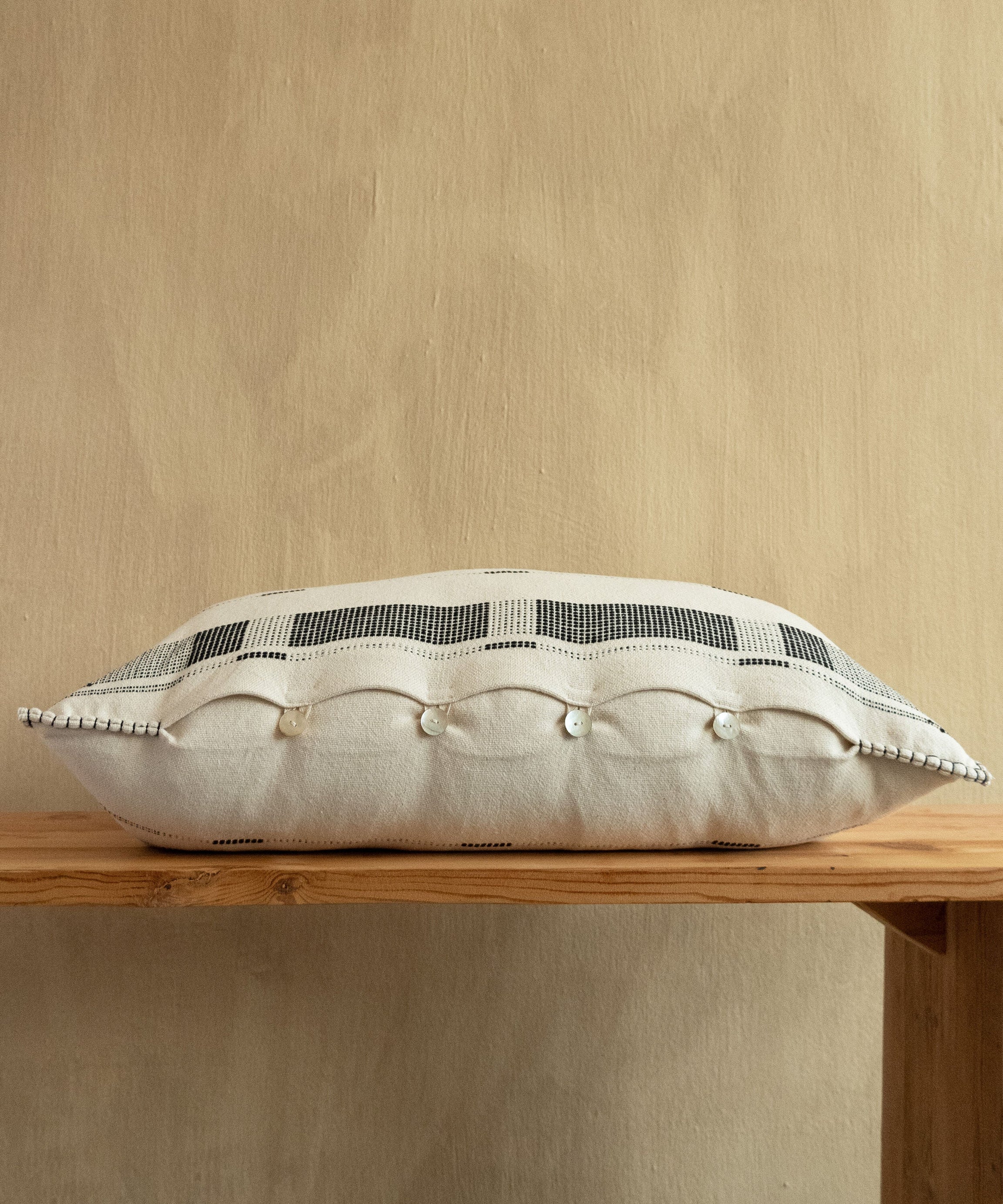 Fulcrum Onyx Oversized Cotton Lumbar Pillow
