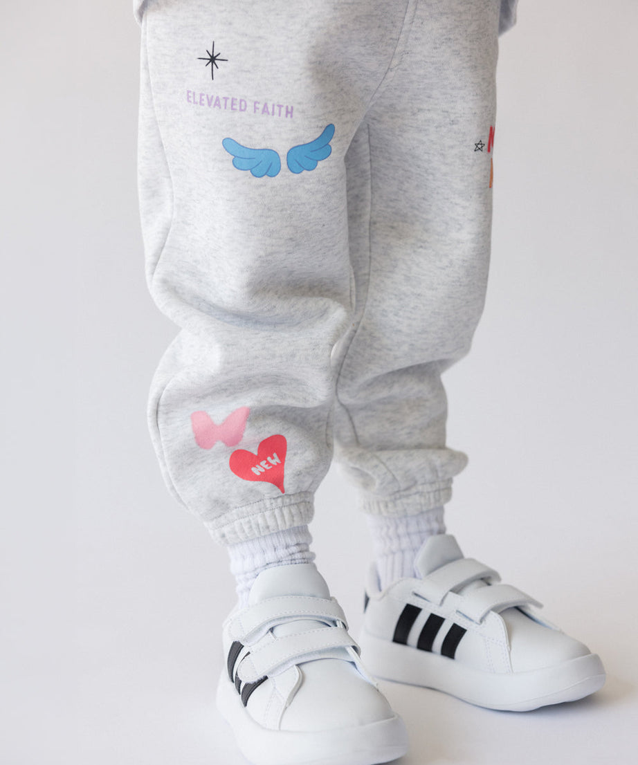 Neue Kinder-Sweatpants gefertigt