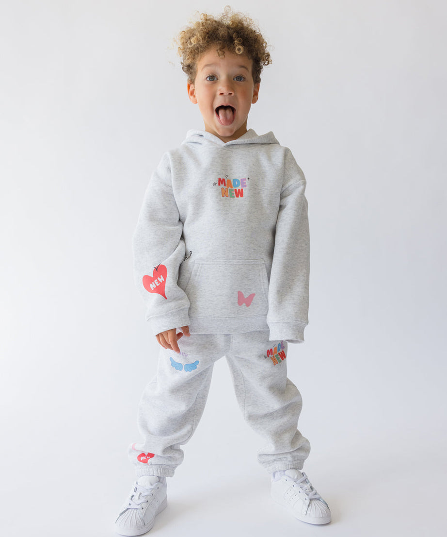 Neue Kinder-Sweatpants gefertigt